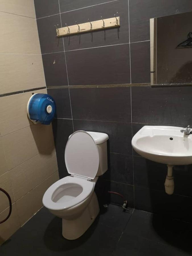 Nice Stay Hotel Raub Exteriör bild