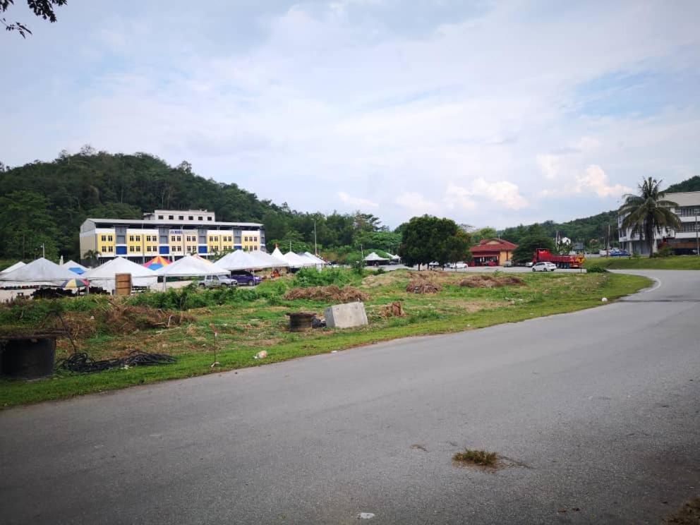 Nice Stay Hotel Raub Exteriör bild